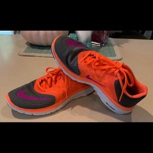 Bright Orange Nike FS Lite Run 3